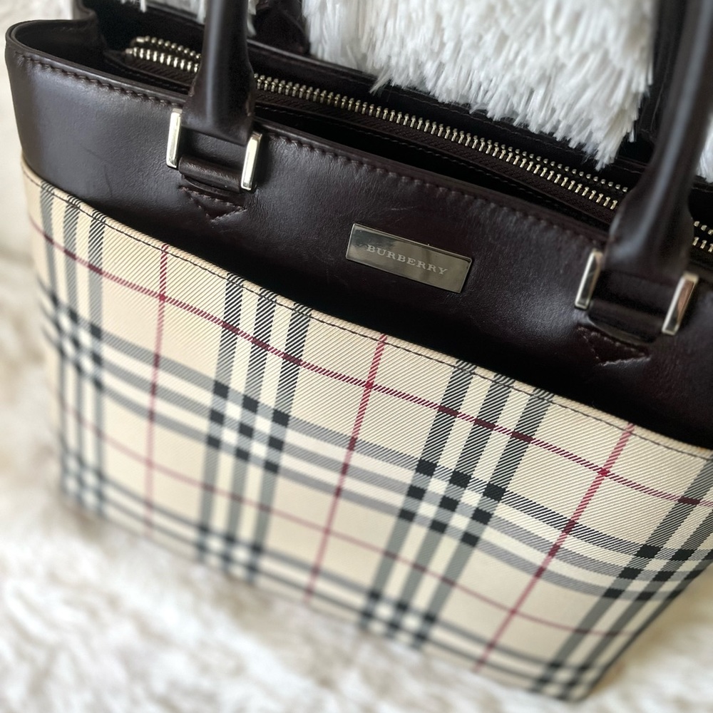 AUTHENTIC BURBERRY HANDBAG